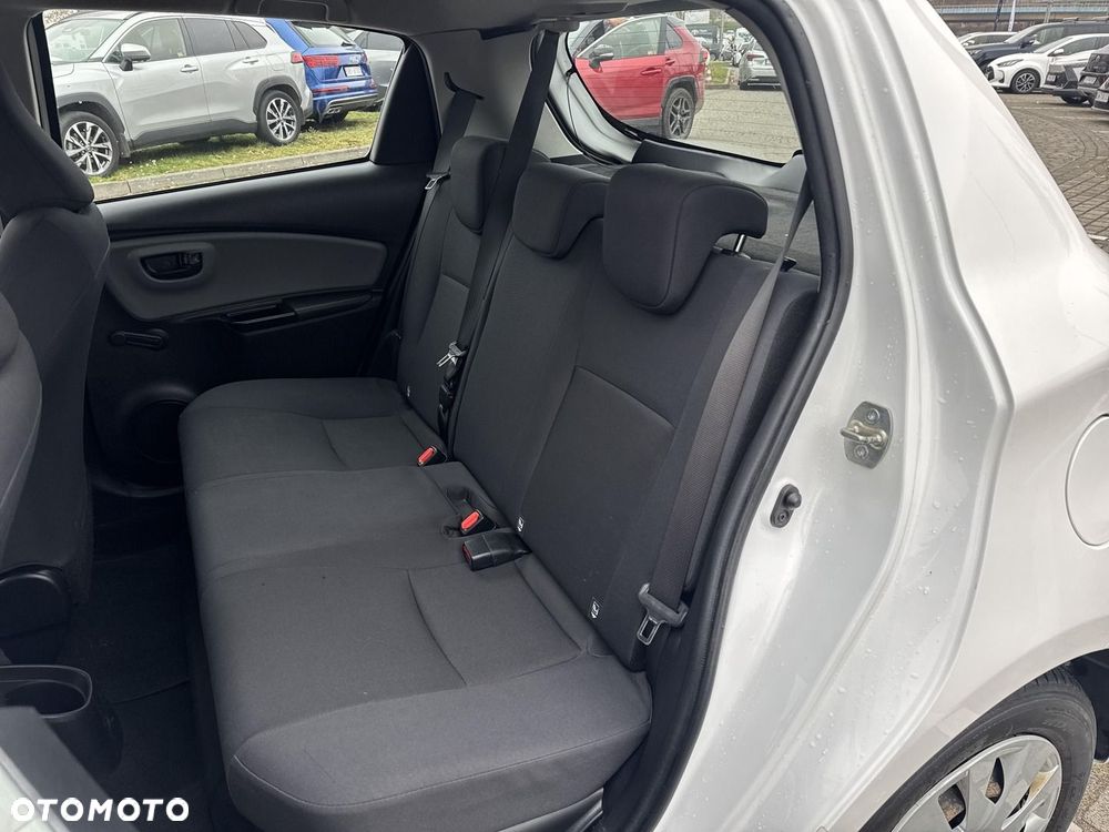 Toyota Yaris - 23