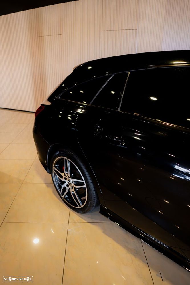 Mercedes-Benz CLA 180 d Shooting Brake AMG Line - 15