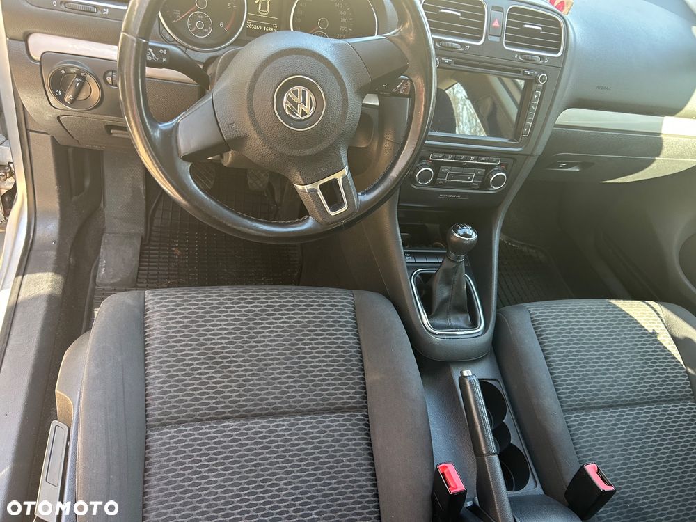 Volkswagen Golf 1.6 TDI Highline - 10