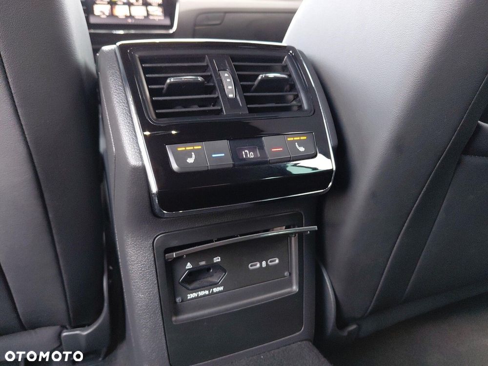Skoda Superb 2.0 TDI SCR Sportline DSG - 19