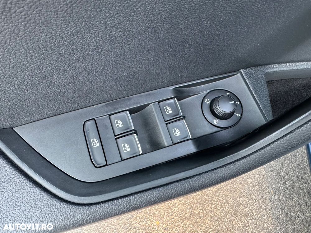 Skoda Superb Combi 1.6 TDI DSG Ambition - 21