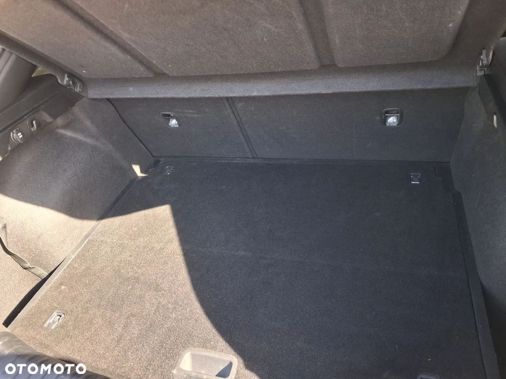 Kia XCeed 1.6 CRDi SCR L Business Line - 8