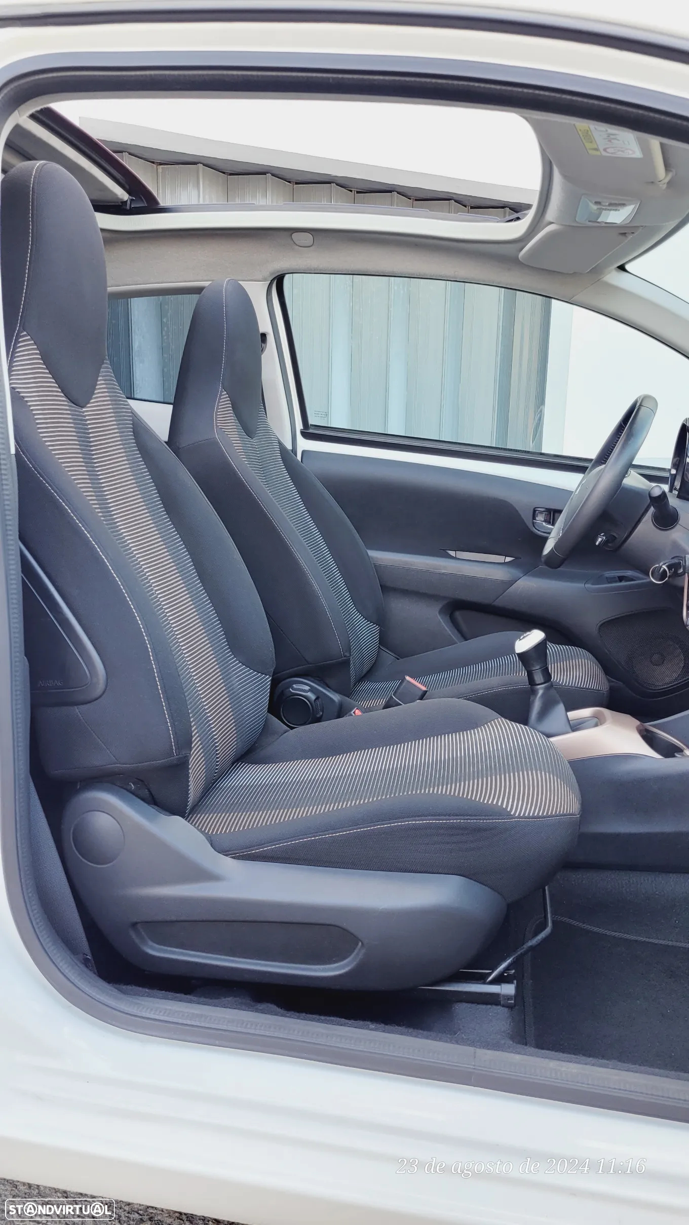 Peugeot 108 Top! 1.0 VTi Collection - 22