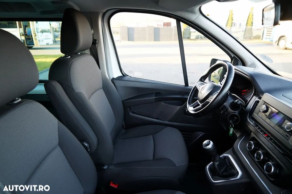 Renault TRAFIC III / AUTOBUS / 9 LOCURI / PRIMUL PROPRIETAR / DEALER POLONESE / 2022 / - 24