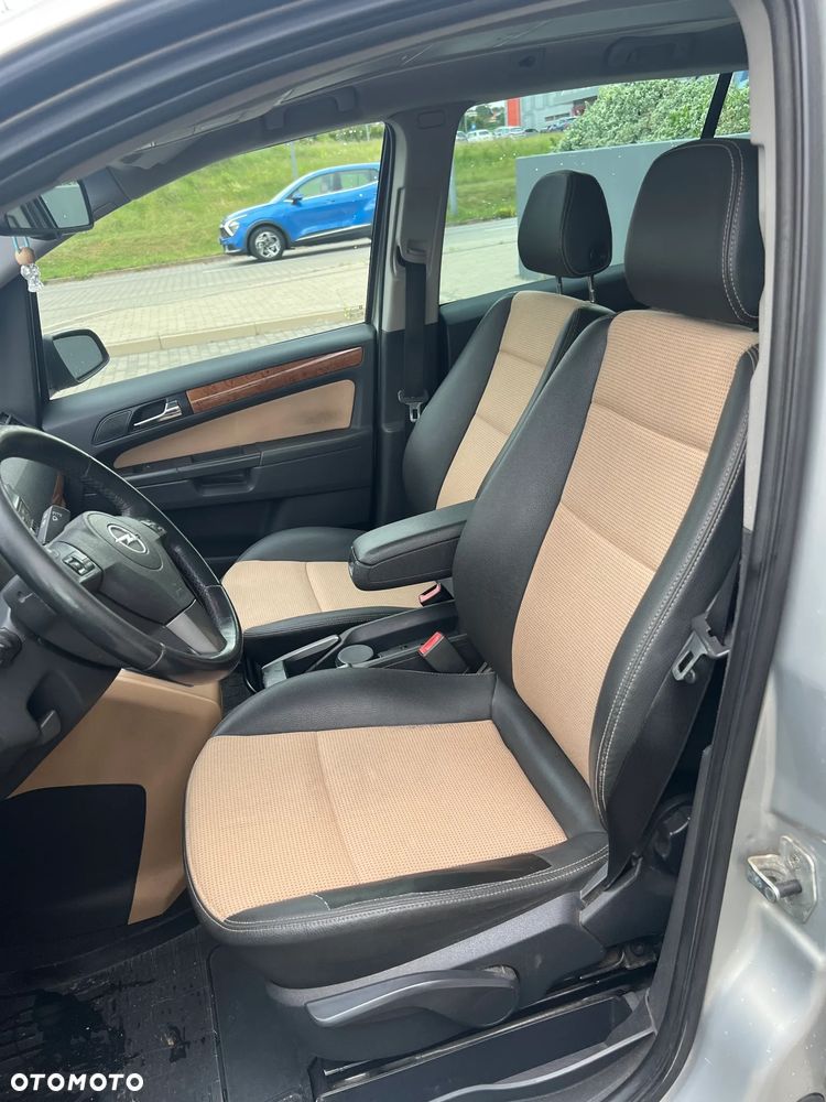 Opel Zafira 1.9 CDTI Cosmo - 7