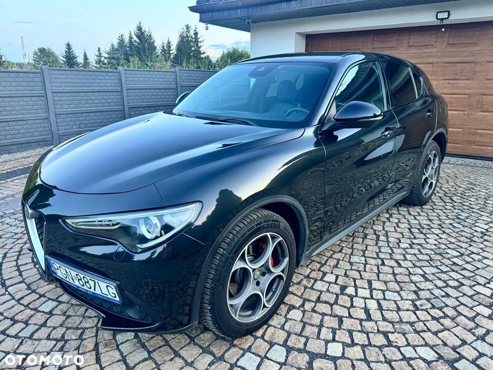 Alfa Romeo Stelvio - 15