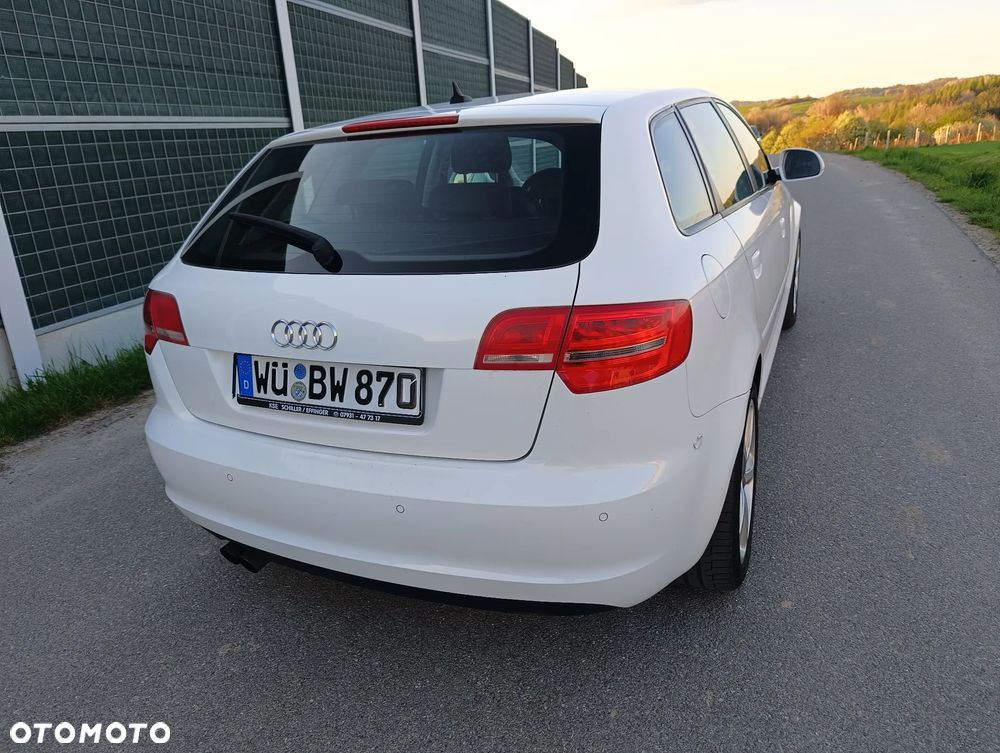 Audi A3 Sportback 2.0 TDI Attraction - 9