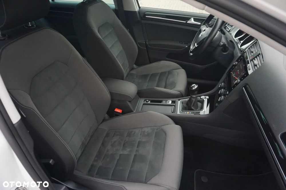 Volkswagen Golf 1.5 TSI ACT OPF BlueMotion Highline - 37