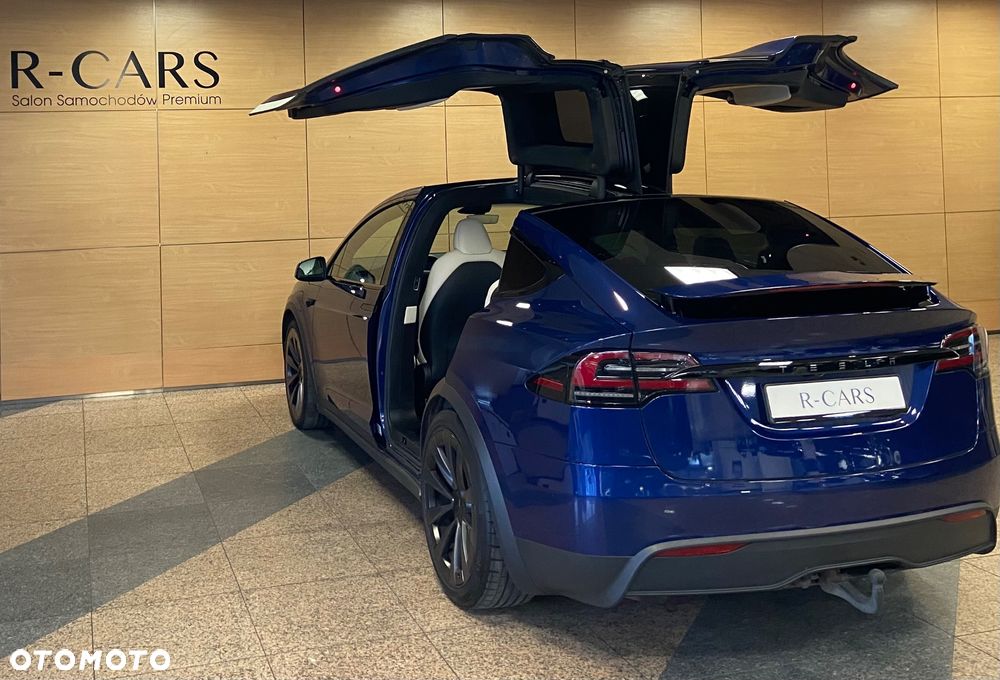 Tesla Model X AWD - 11