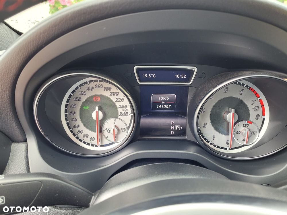 Mercedes-Benz CLA 250 4-Matic Sport - 5