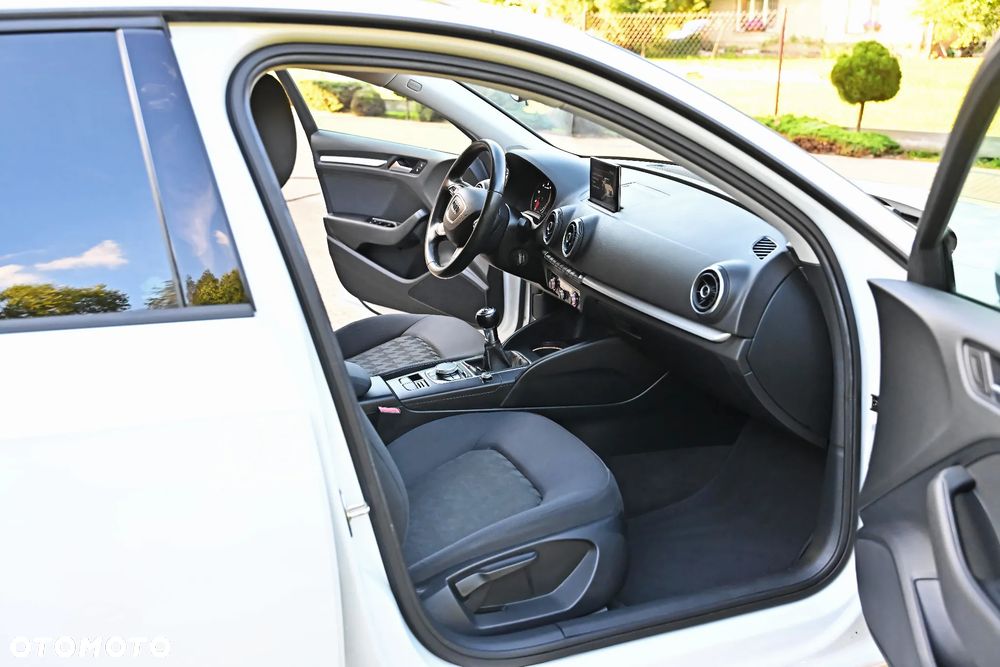 Audi A3 Sportback 1.4 TFSI CoD ultra Ambition - 19