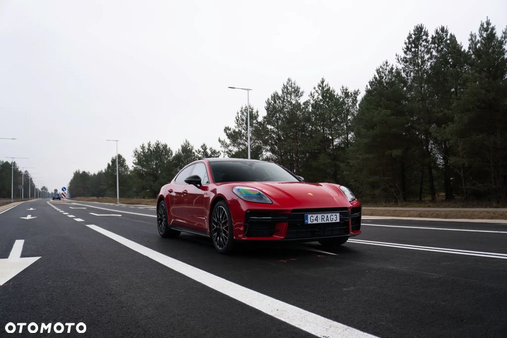 Porsche Panamera 4S E-Hybrid - 21