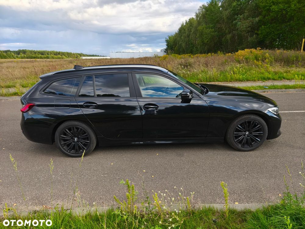 BMW Seria 3 318i - 11