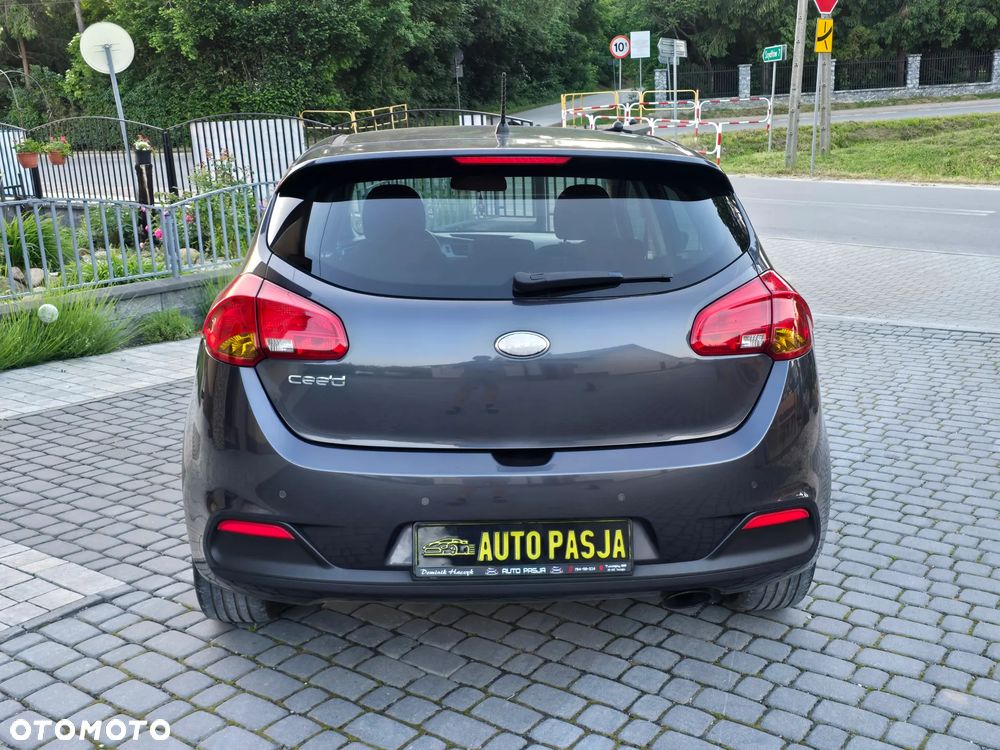 Kia Ceed 1.6 GDI Vision - 17