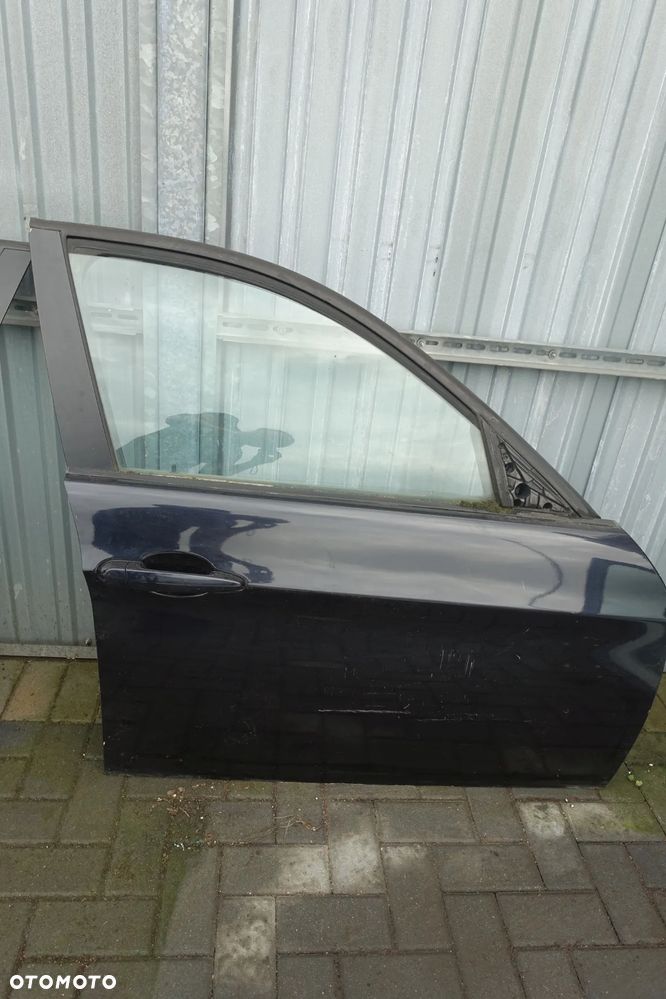DRZWI  PRAWY PRZÓD BMW E90 E91 CARBONSCHWARZ - 1