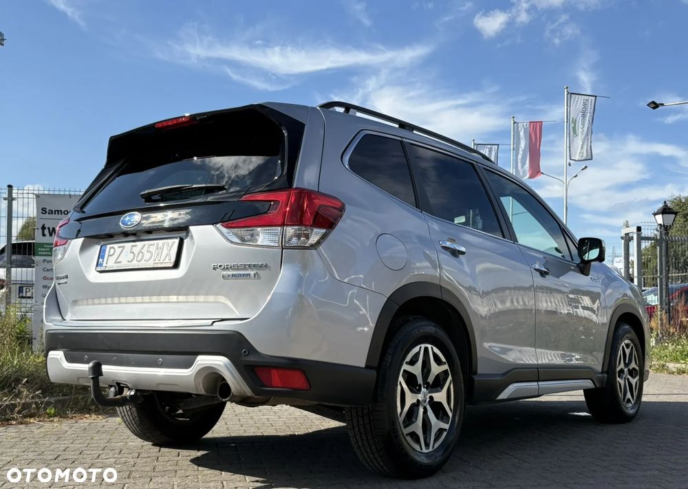 Subaru Forester 2.0 i Exclusive Lineartronic - 9