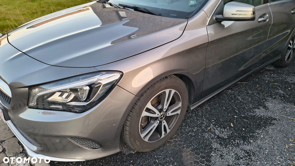 Mercedes-Benz CLA 180 AMG Line 7G-DCT - 2