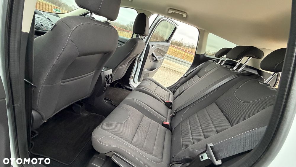 Ford Kuga 1.6 EcoBoost 2x4 Trend - 23