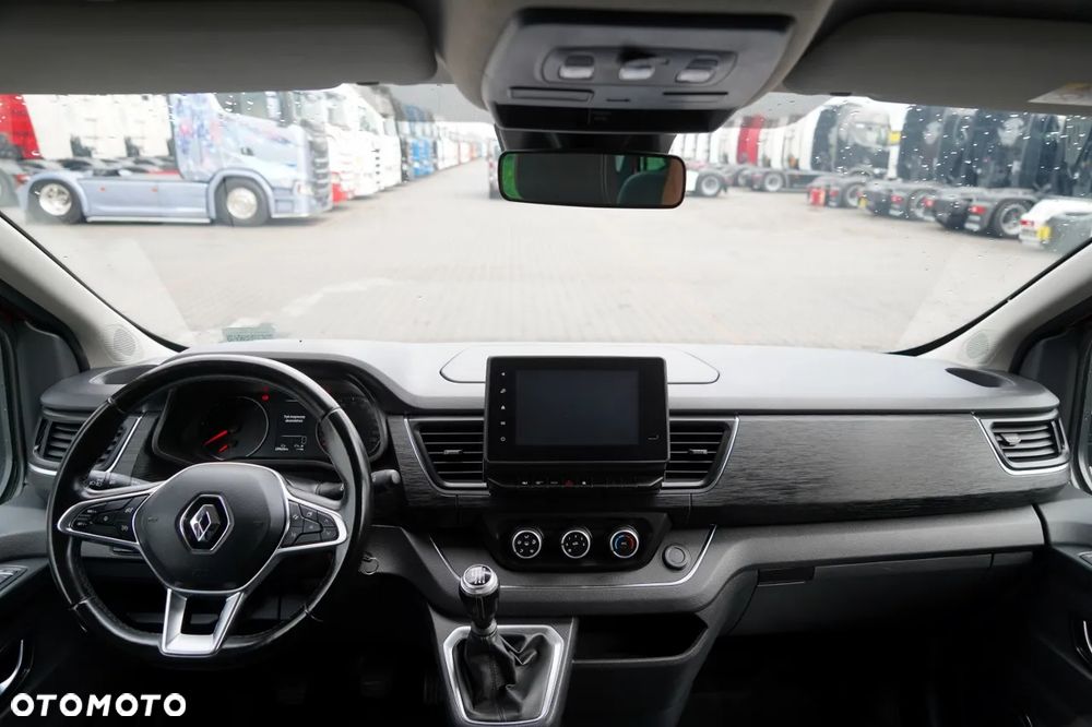 Renault TRAFIC III / BUS / 9 MIEJSC / 2022 ROK / PIERWSZY WŁAŚCICIEL / SERWISOWANY - 28