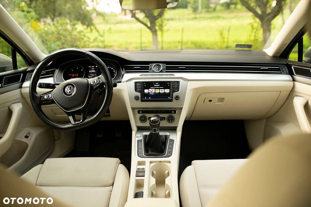 Volkswagen Passat 1.6 TDI BMT Comfortline - 8