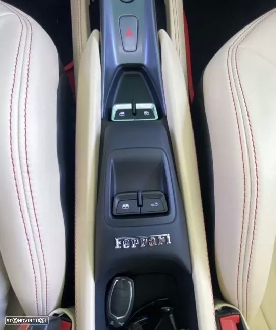 Ferrari F8 Tributo Spider - 20