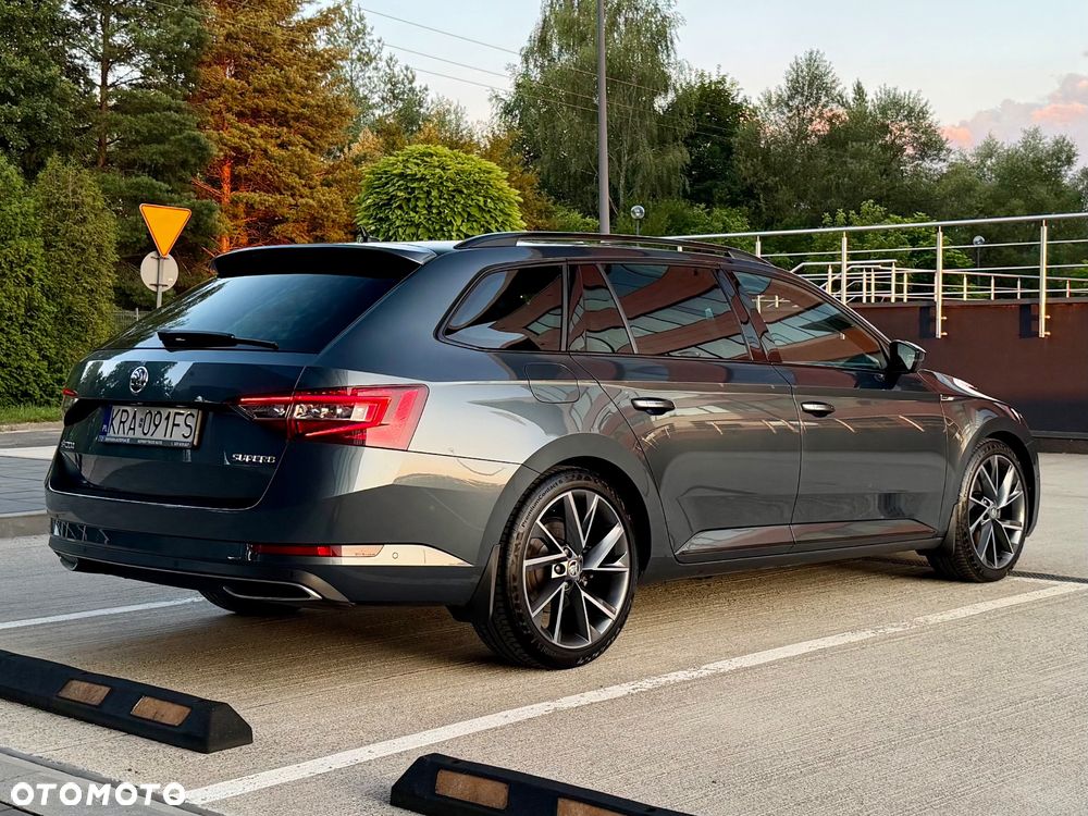 Skoda Superb 2.0 TDI Sportline DSG - 6