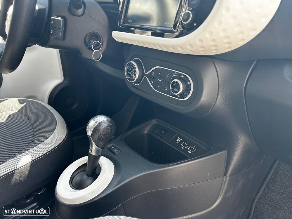 Renault Twingo Z.E. 22 Zen - 9