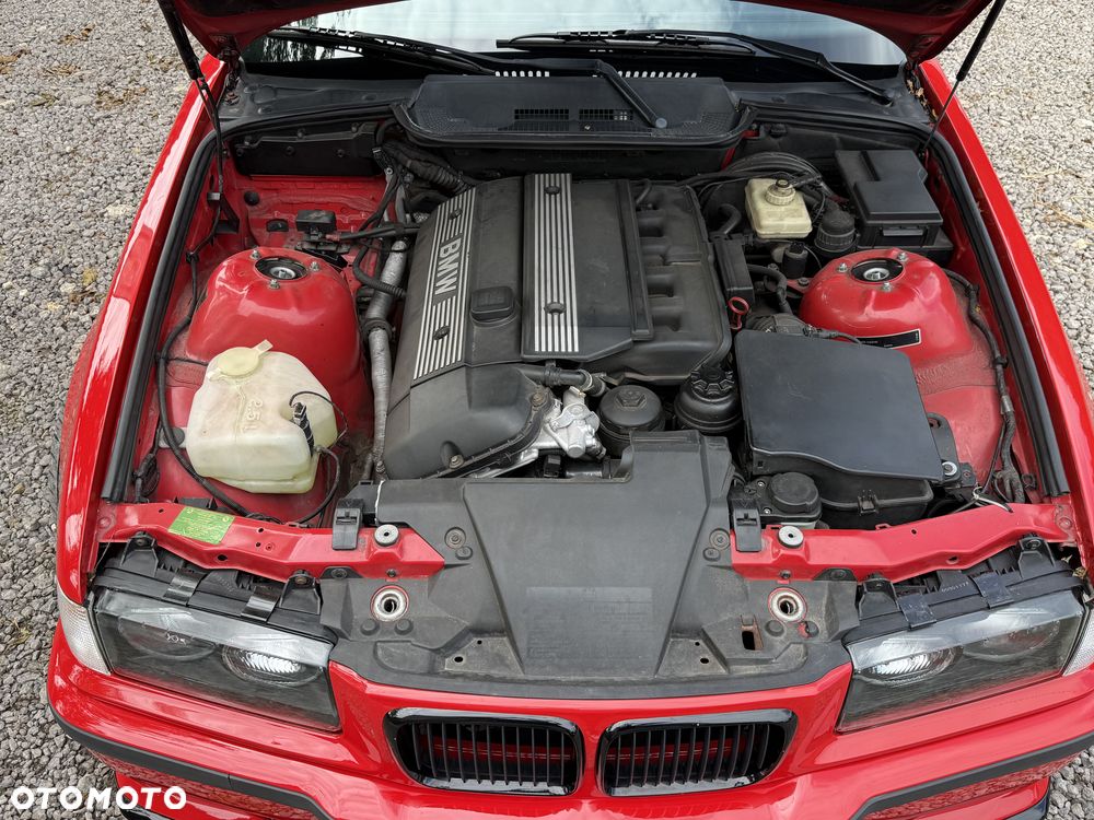 BMW Seria 3 320i - 23
