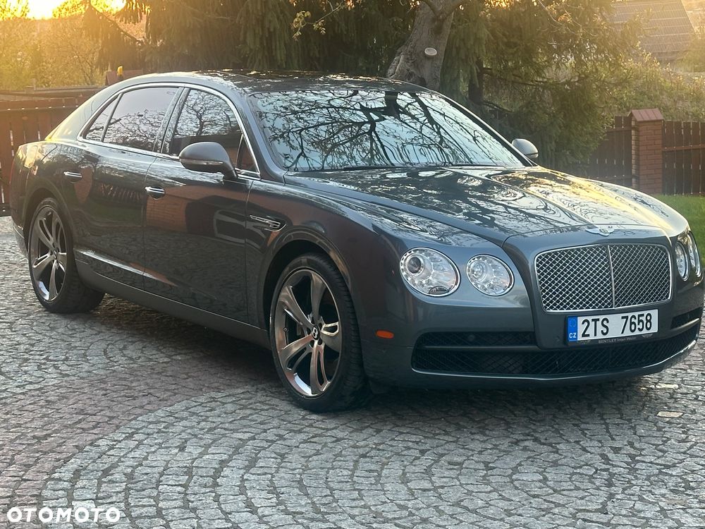 Bentley Flying Spur V8 Mulliner - 29