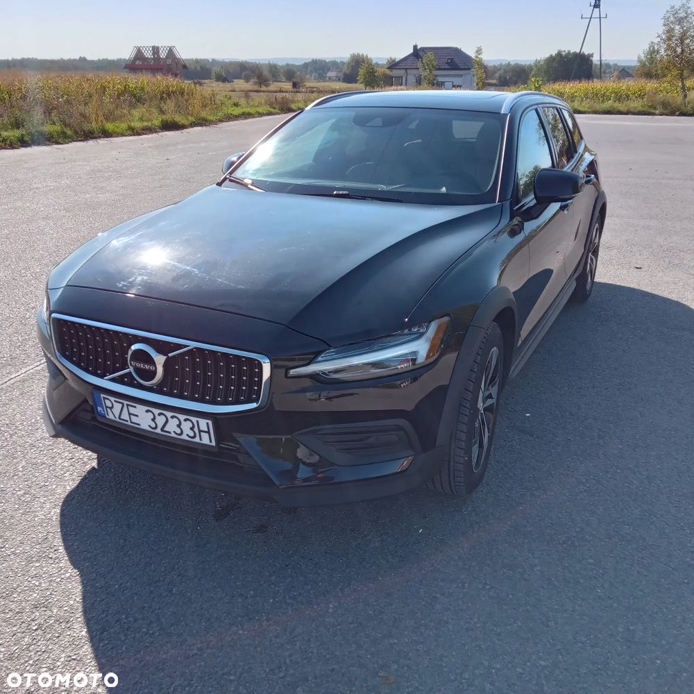 Volvo V60 Cross Country T5 AWD Geartronic - 1