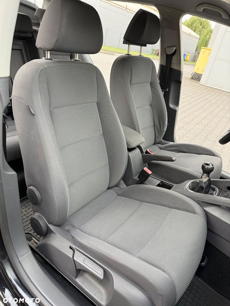 Volkswagen Golf V 1.9 TDI Comfortline - 30