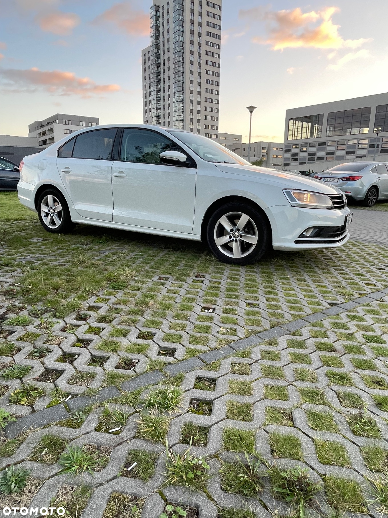 Volkswagen Jetta 1.2 TSI BMT Comfortline - 2