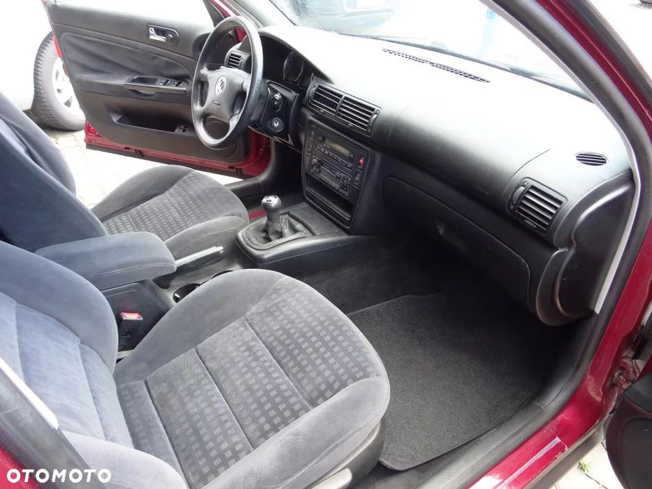 Volkswagen Passat 2.0 Comfortline - 9