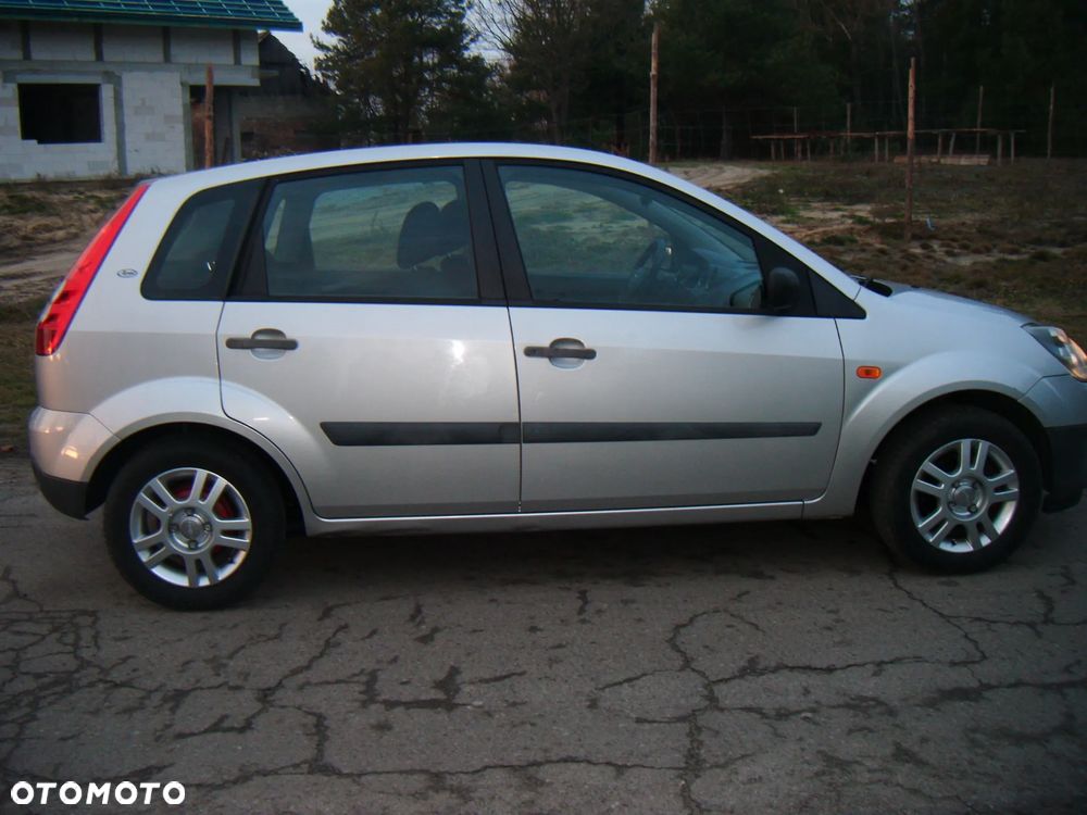 Ford Fiesta - 6