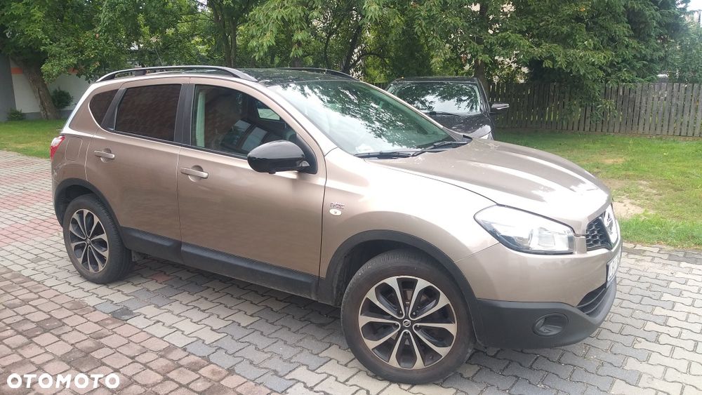 Nissan Qashqai - 2