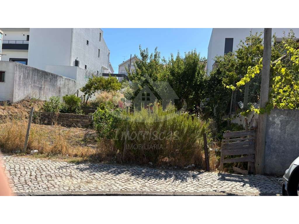 Terreno urbano com 263.70 m² no Bairro das Maroitas, São João da Talha - Grande imagem: 3/8