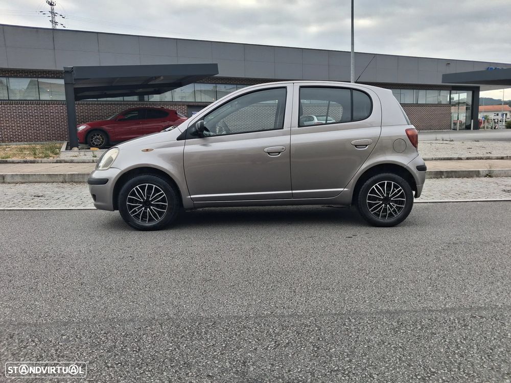 Toyota Yaris 1.0 Luna ABS+CD - 3
