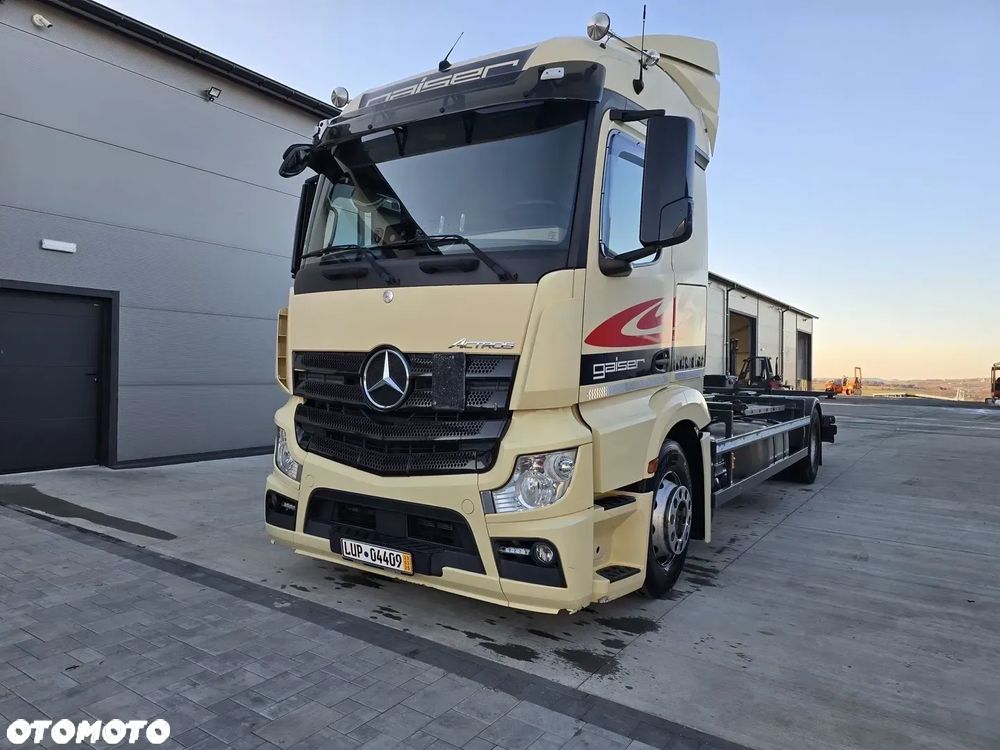 Mercedes-Benz ACTROS - 2