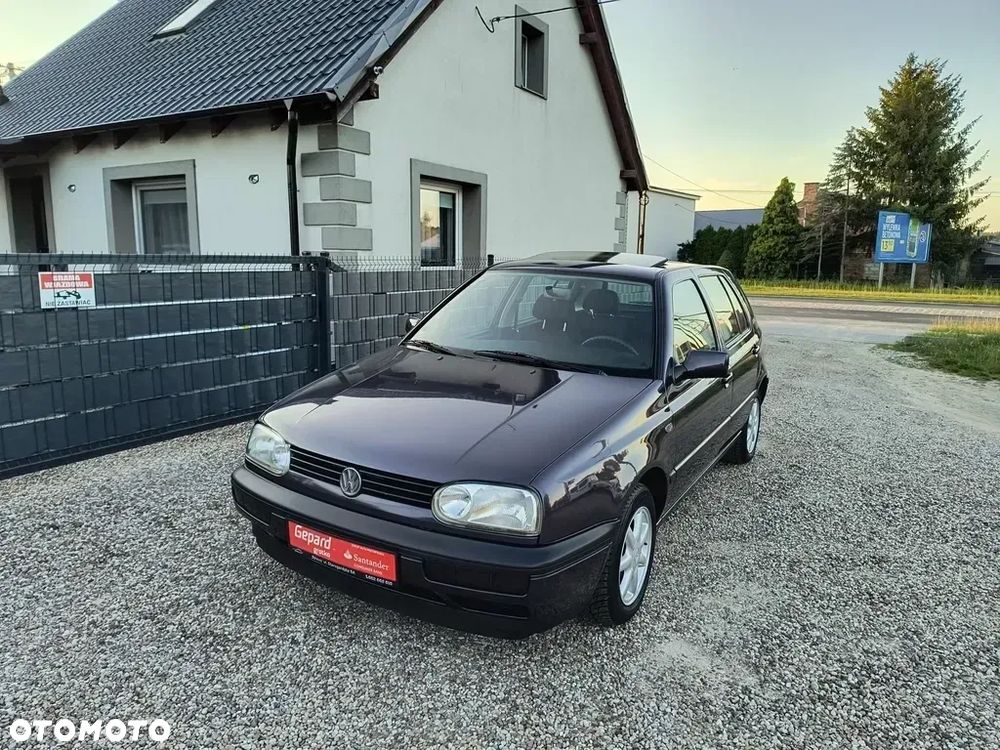 Volkswagen Golf - 18