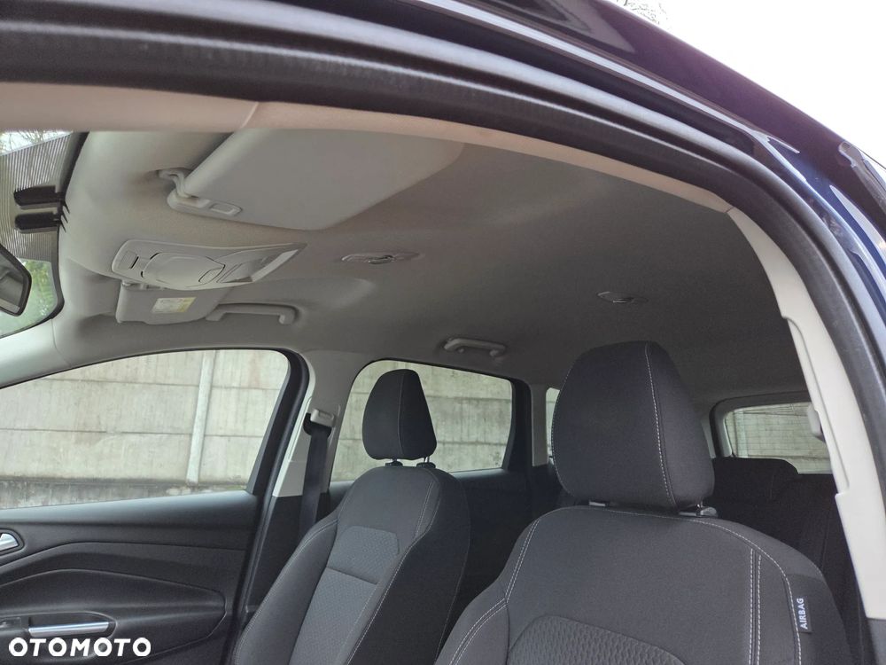 Ford Kuga 1.5 EcoBoost 2x4 Trend - 13