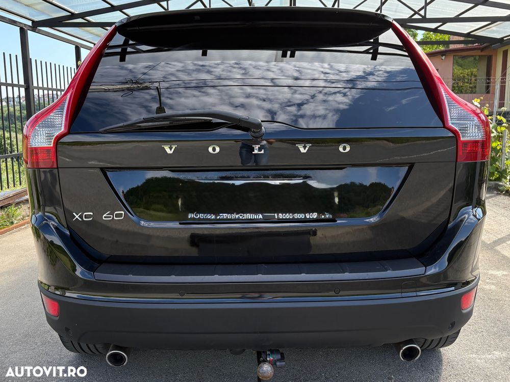 Volvo XC 60 2.4D AWD Momentum - 16
