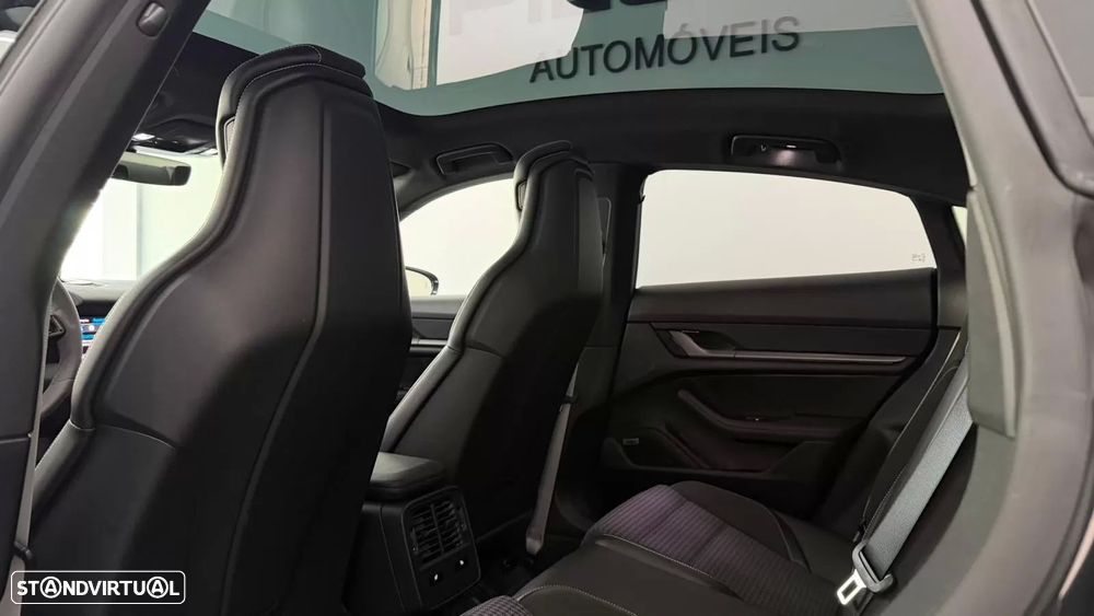 Porsche Taycan Standard - 25