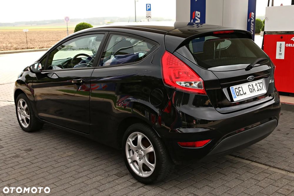 Ford Fiesta 1.25 Ambiente - 22