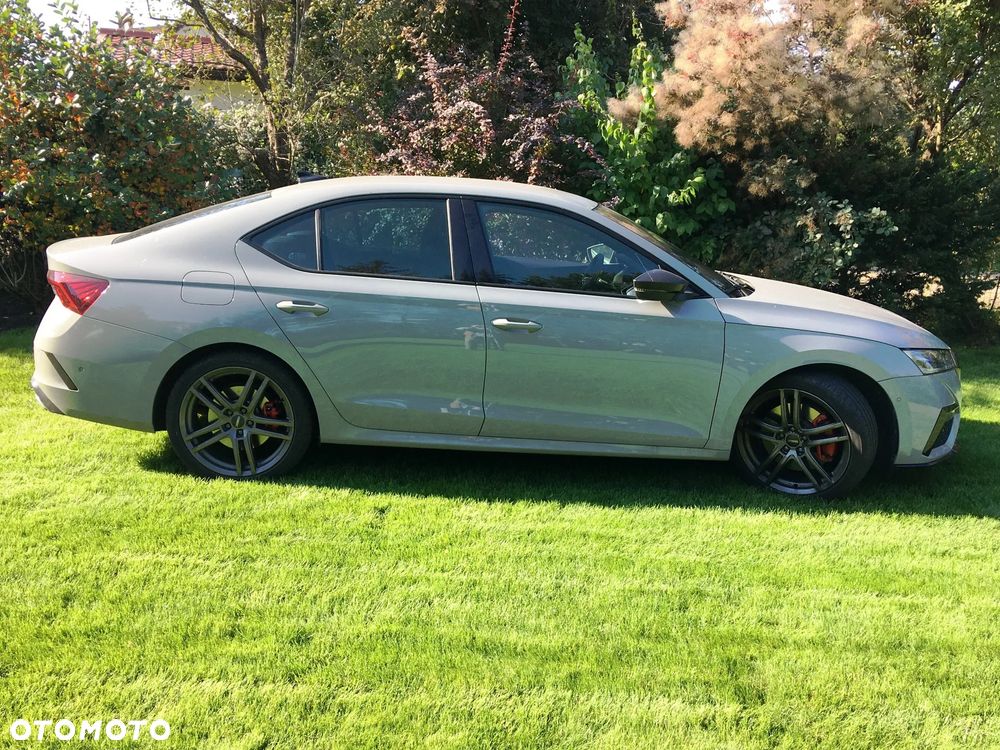 Skoda Octavia 2.0 TSI RS Challenge 245 DSG - 7