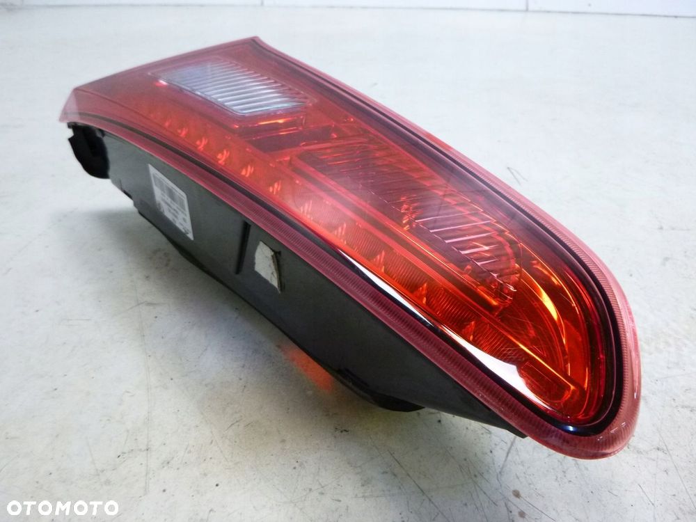 ALFA ROMEO GULIETTA LAMPA TYLNA TYŁ PRAWA W KLAPE - 7