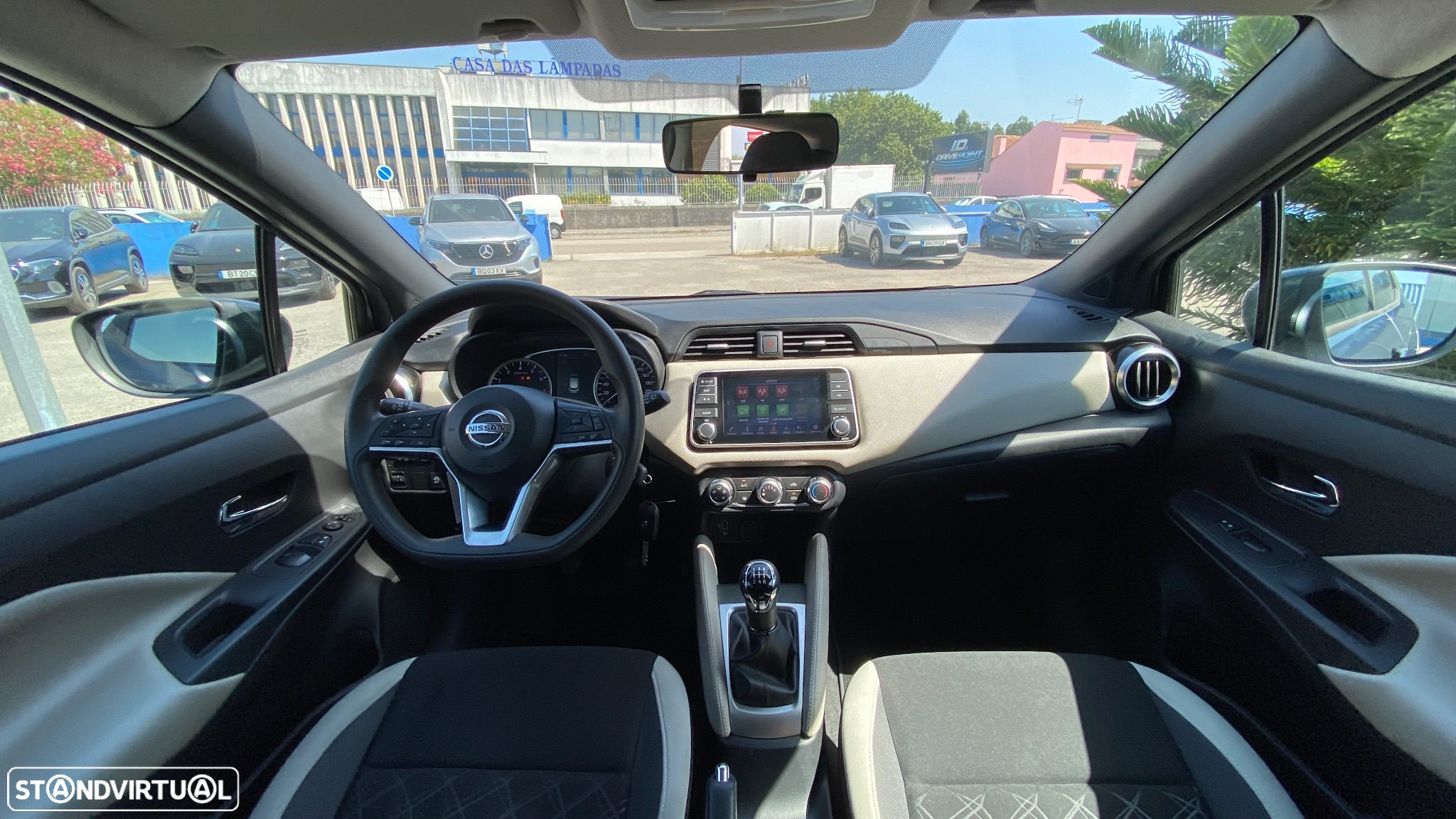 Nissan Micra 0.9 IG-T N-Connecta Urban S/S - 23