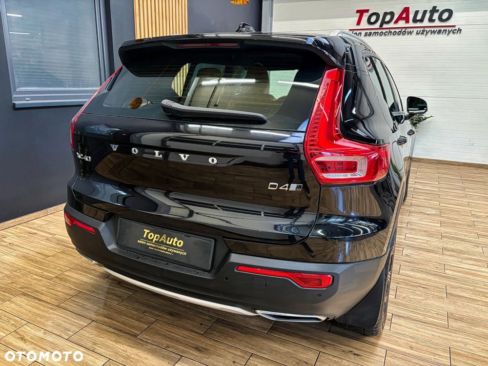Volvo XC 40 D4 AWD Inscription - 8