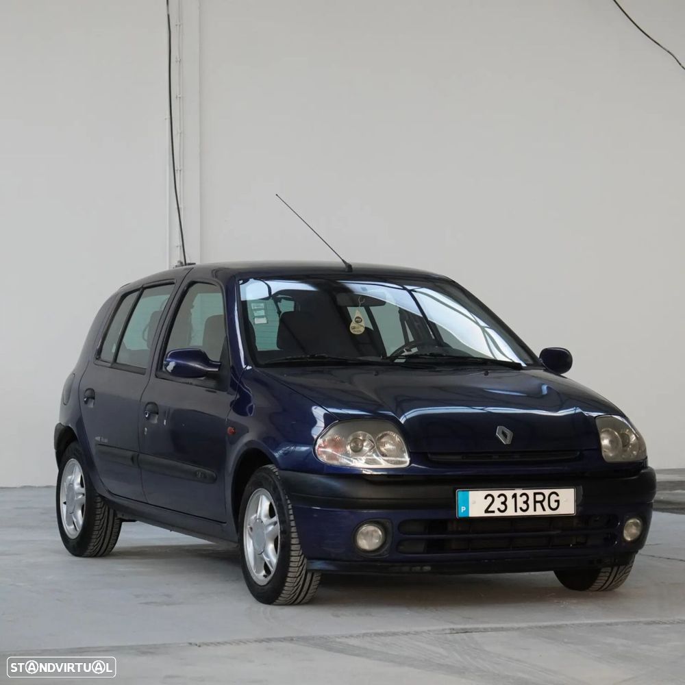 Renault Clio - 20