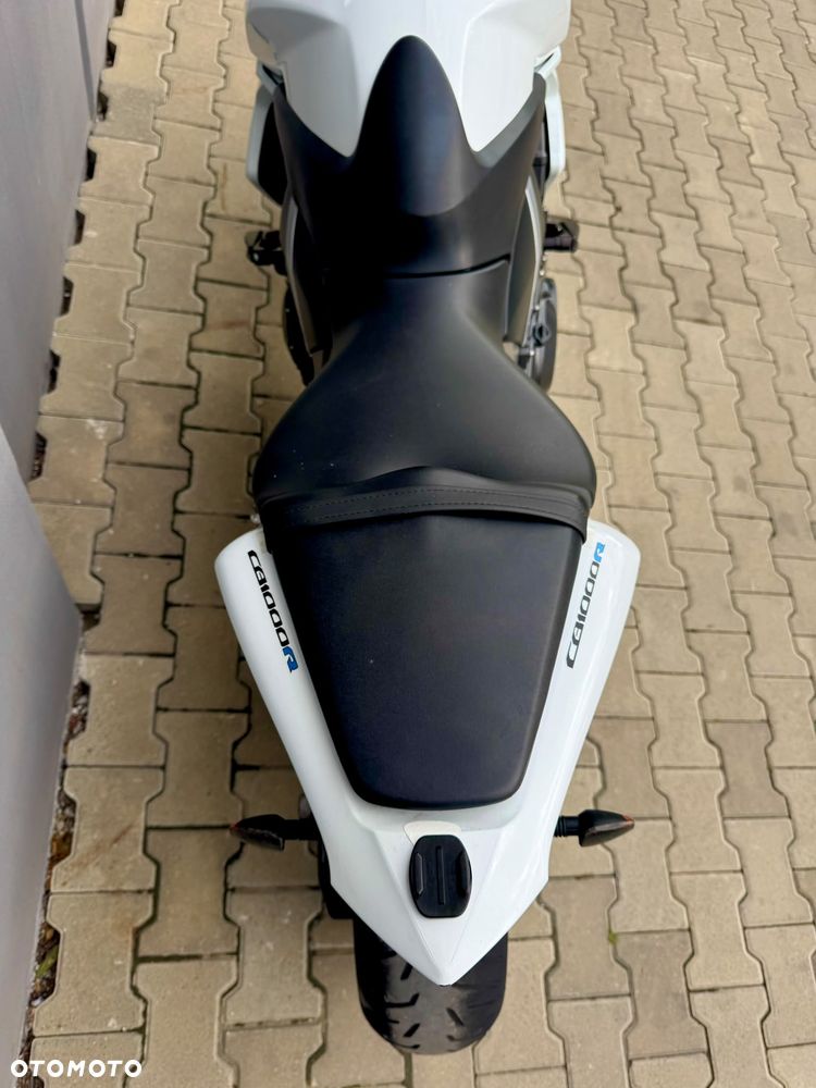 Honda CB - 16