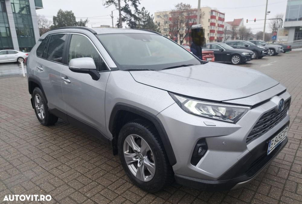 TOYOTA RAV4 2024 — imagine 3